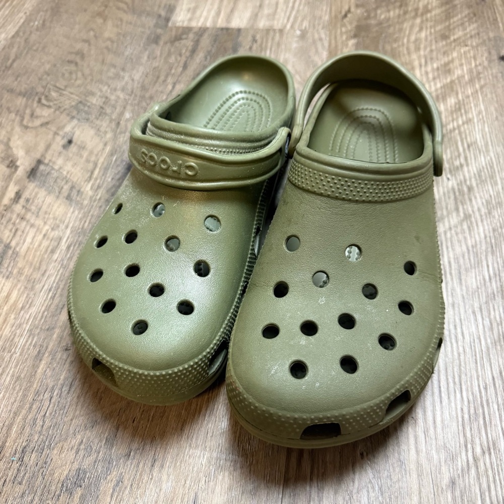 Men’s Crocs Classic Clog Army Green Size 12